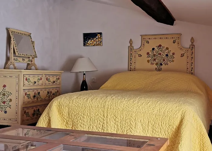 度假居 Le Petit Chai Niche Sous La Cite, 卡尔卡松